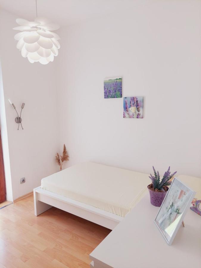 Near The Beach Pula Exterior photo
